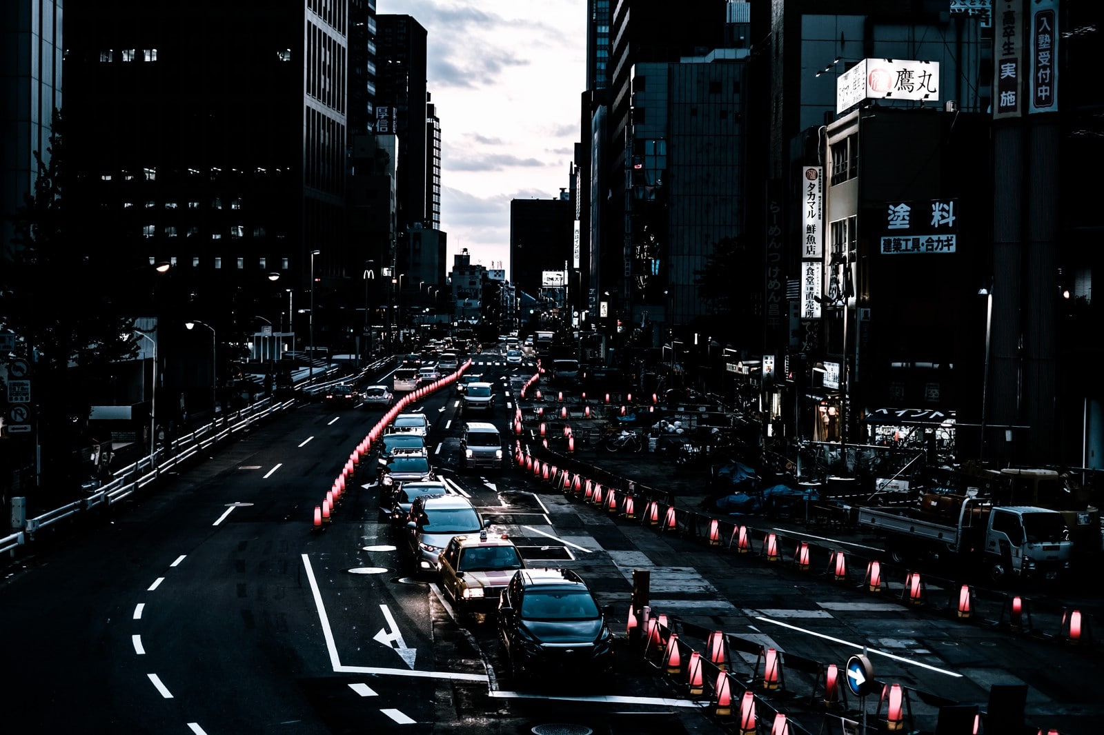 工事中の道路（東京）