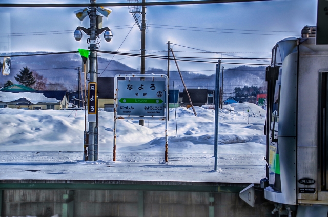 北海道名寄駅のh100形気動車